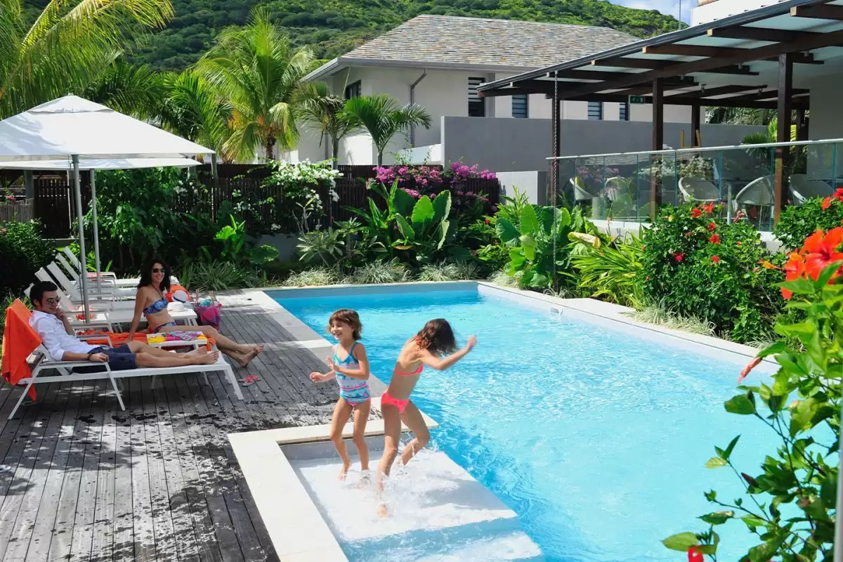 MJ Holidays Mauritius - Swimming Pool